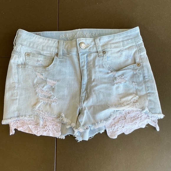 American Eagle Hi-Rise Shortie Distressed Lace Trim Denim Shorts Light Wash 6 - Picture 1 of 11